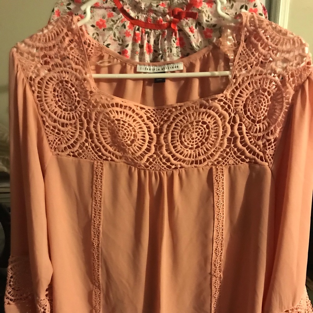 Lifestyle attitude top. Pretty,medium.